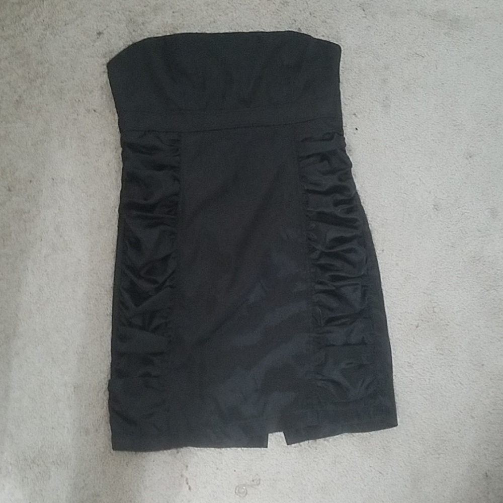 Forever 21 Strapless black dress
